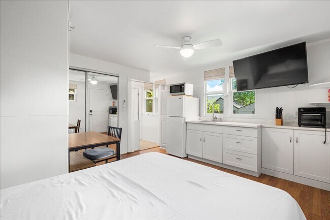 Foto del edificio - Remodeled Studio in North Kihei | Furnished & Pet-Friendly