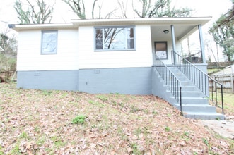 Building Photo - 816 Vanderbilt St