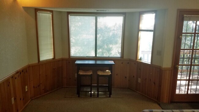 Foto del edificio - For rent:  2 bedroom, 1 bath house