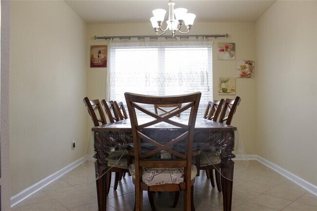 Foto del edificio - 16744 Northern Flicker Trail
