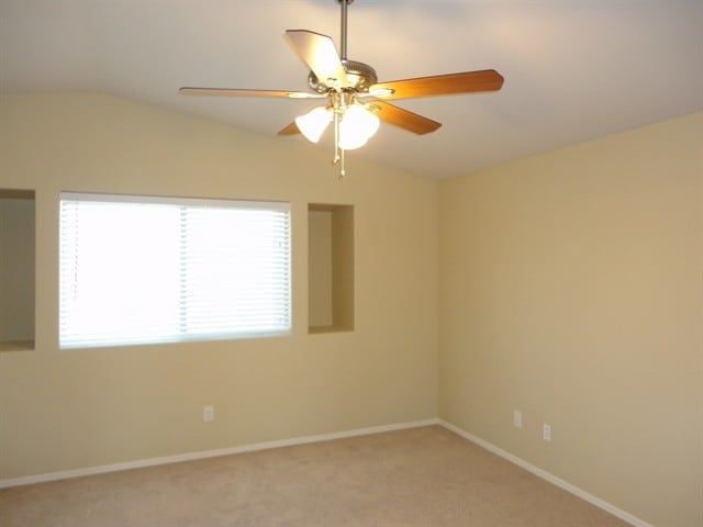 Foto del edificio - 5361 W Huntington Dr