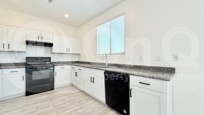 Building Photo - 40633 W Helen Ct