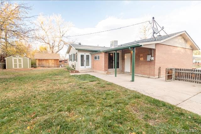 Building Photo - 571 S Taft St