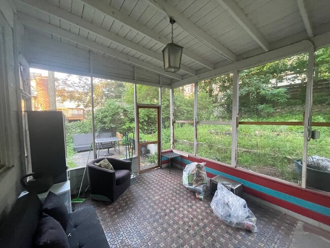 Building Photo - 5758 Mosholu Ave