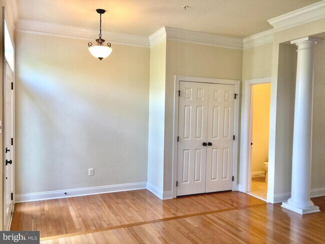 Building Photo - 22402 Brick Haven Way