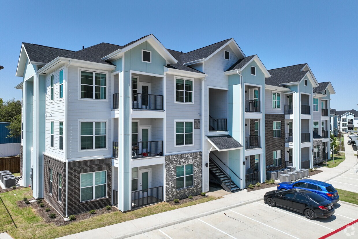 Primary - Tobias Place