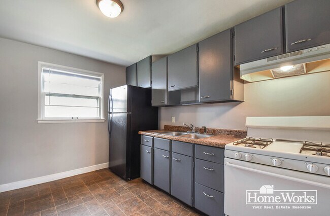 Foto del edificio - 340 S Brook Ave