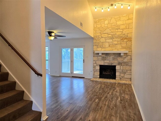 Building Photo - 4404 Travis Country Cir