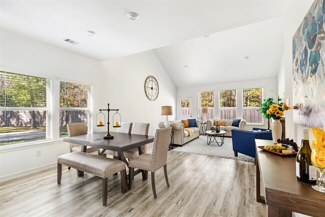 Foto del edificio - 1650 Chart Dr