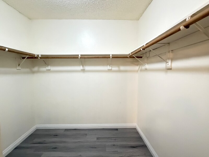 Foto del edificio - 6802 Bonillo Dr