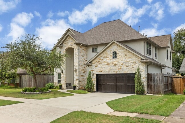 Building Photo - 8550 Ridgepoint Dr
