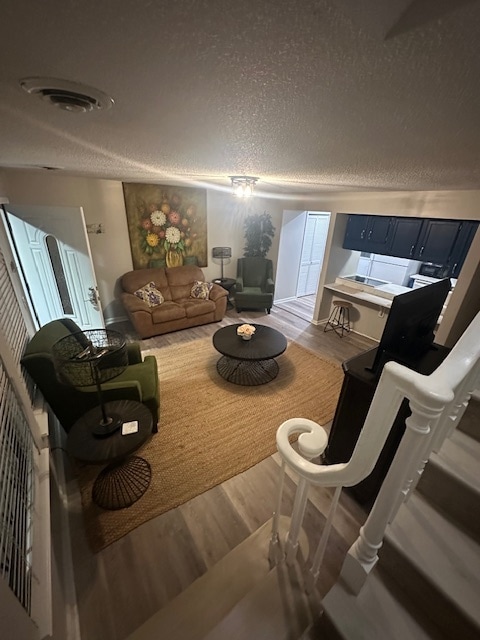 Building Photo - Lancelot 10