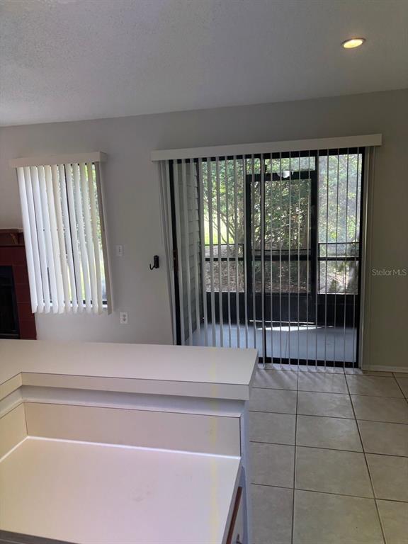 Foto del edificio - 537 Sun Ridge Pl
