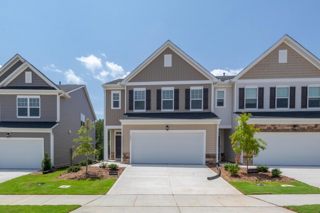 Building Photo - 1221 Pate Farm Ln.