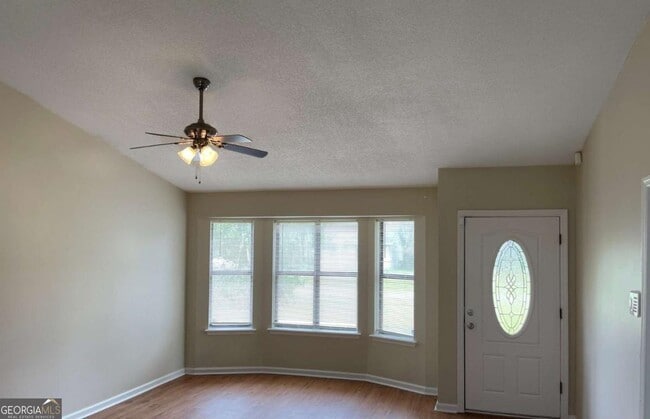 Foto del edificio - 414 Sunnyside Dr