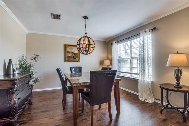 Foto del edificio - 5000 Evergreen Dr