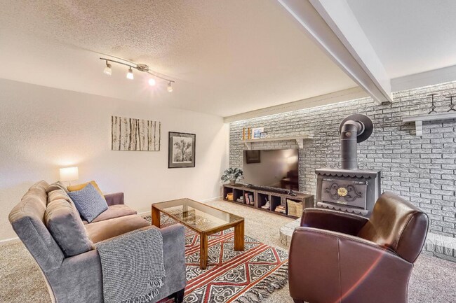 Foto del edificio - Cozy Arvada Downstairs Duplex Available Now!