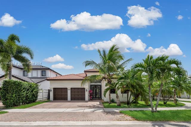 Foto principal - 8838 NW 180th Ter