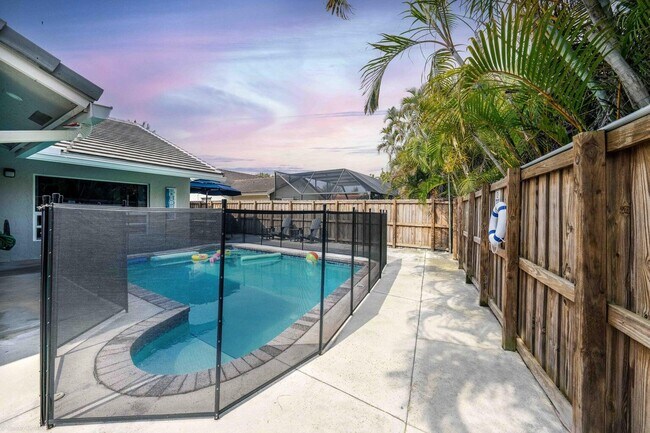 Foto del edificio - 7515 Silver Woods Ct