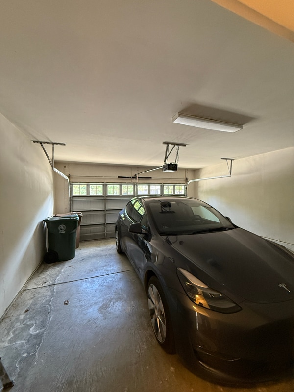 Foto del edificio - 220 Daymire Glen Ln