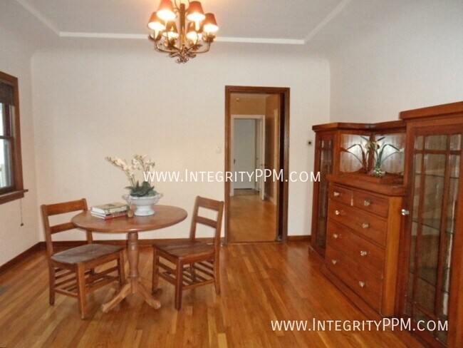 Building Photo - Normal Heights -3 Bedroom Spanish-Style Ho...
