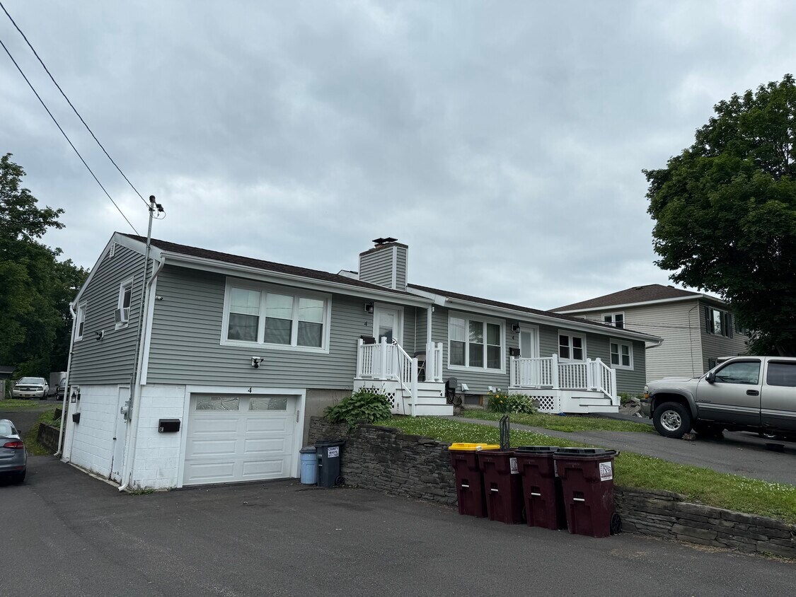 4 Unit Building - 4C Marlyn Dr