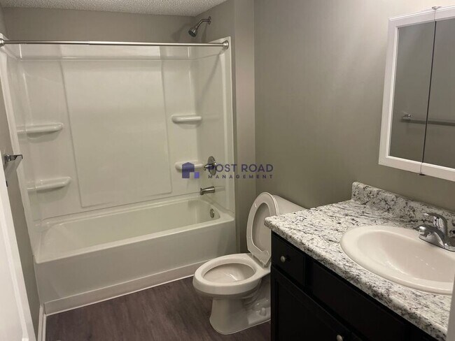 Foto del edificio - 535 W 27th St S