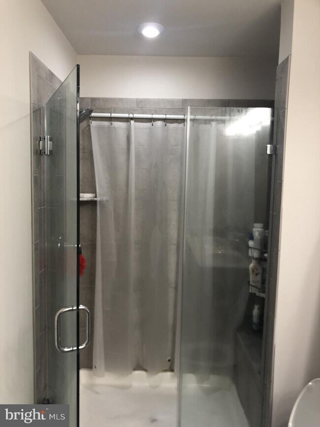 Foto del edificio - 7208 Clagett Dr