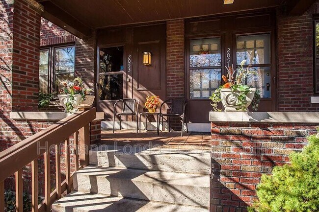 Foto del edificio - 2053 Alfred Ave