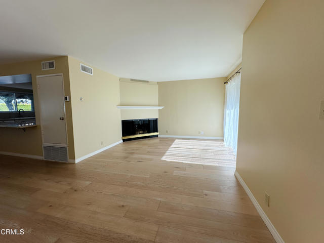 Foto del edificio - 2476 E Mountain St