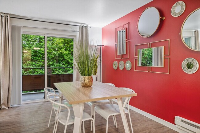 Foto del edificio - 520 Bellevue Way SE