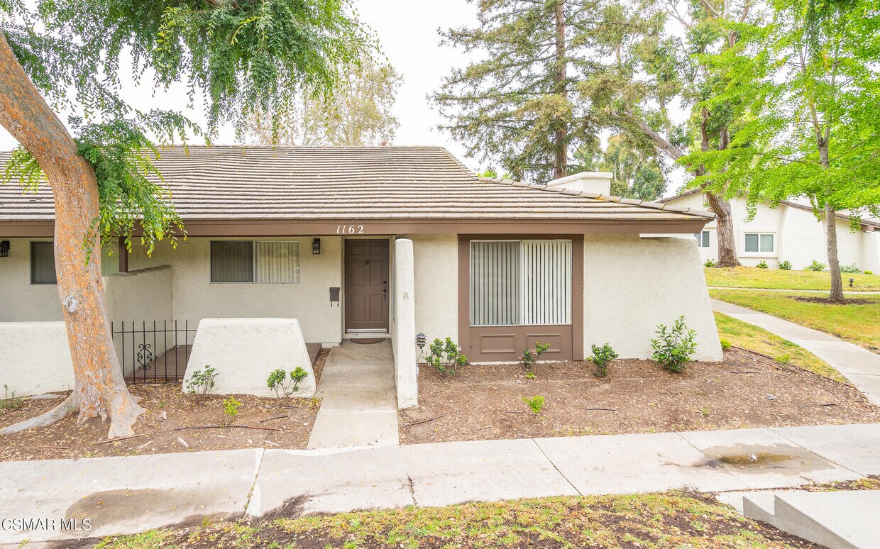 Primary Photo - 1162 Stonewall Cir