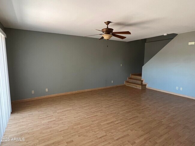 Foto del edificio - 2338 W Lindner Ave