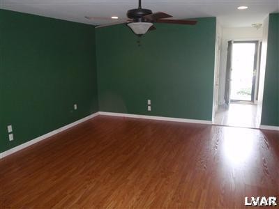Building Photo - 1706 Pinewind Dr