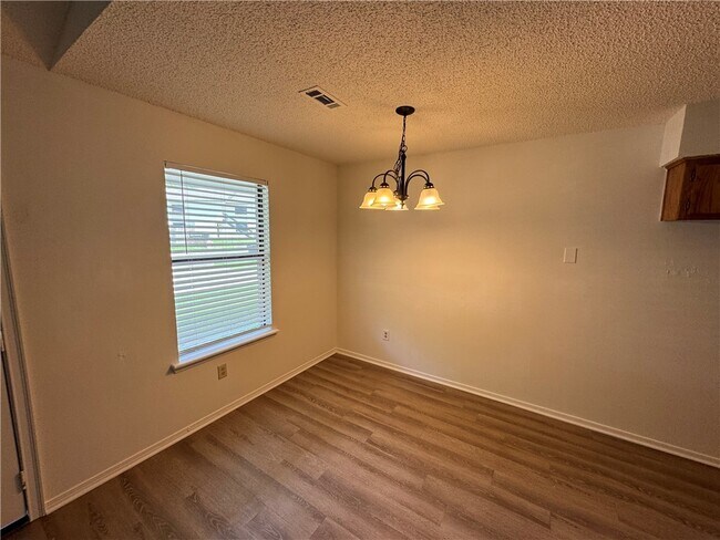 Building Photo - 414 N 35th Street