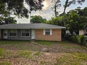 Building Photo - 7816 Sabra Dr
