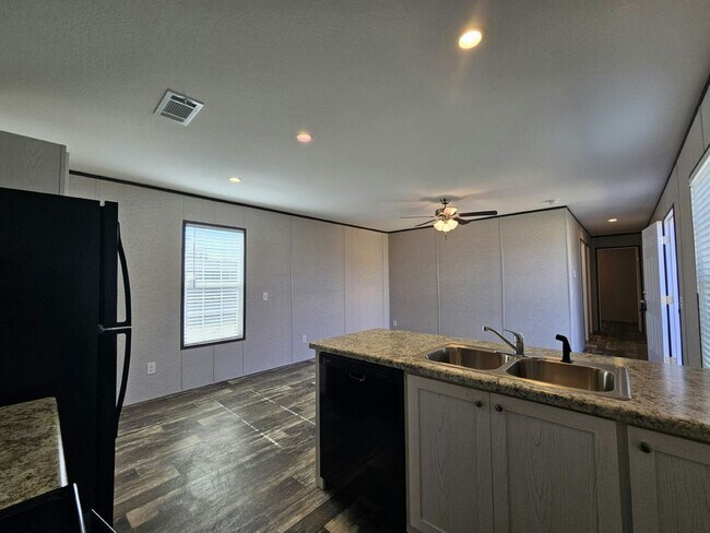 Building Photo - 1054 Myakka Dr