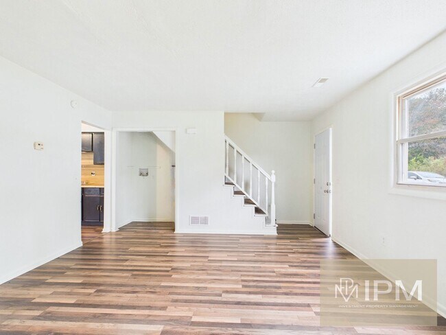 Foto del edificio - Available Now! Cozy 3 Bedroom, 1 Bath Town...