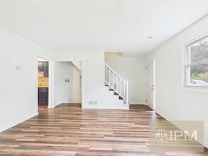 Building Photo - 15 Dunkle Ave