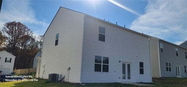 Building Photo - 8236 Bluewater Dr