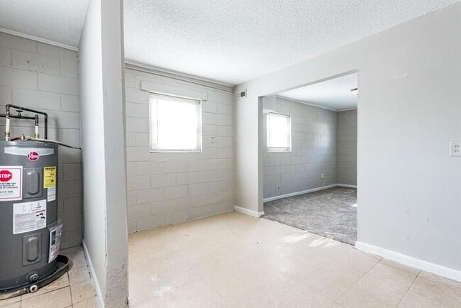 Building Photo - 506 Bragg St