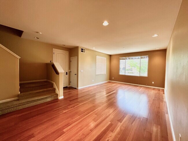 Building Photo - 1008 Cedarwood Loop