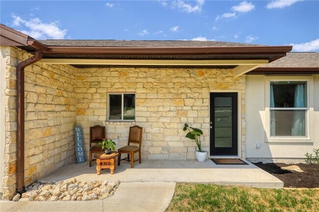 Foto del edificio - 8005 Flintlock Cir