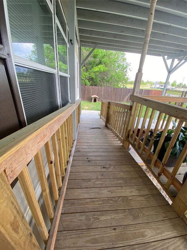 Building Photo - 304 Rd 5242