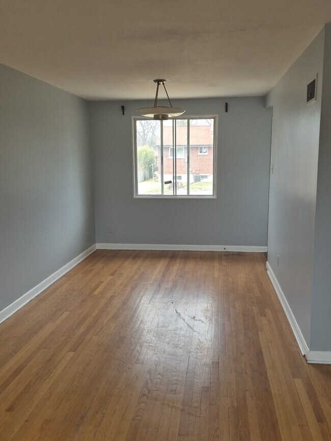 Foto del edificio - 9352 Bellefontaine Rd