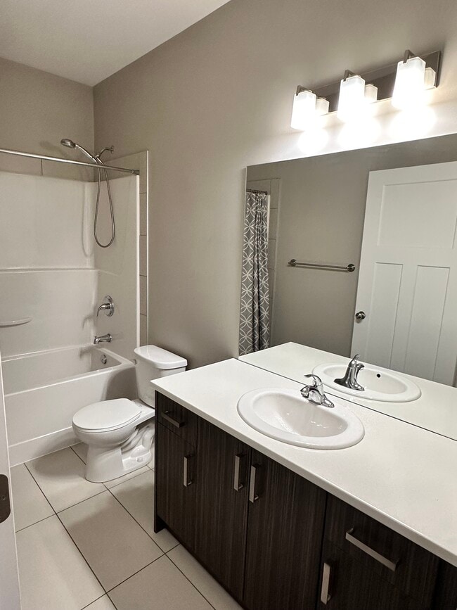 2E SALLE DE BAINS - 46260 Tournier Pl