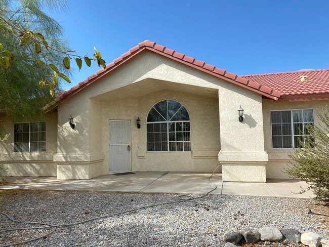 Building Photo - COUNTRY PLACE II U3 - Bluebird Avenue