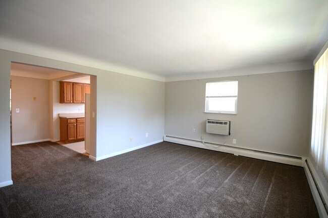 Foto del edificio - 3230 Blueacres Dr