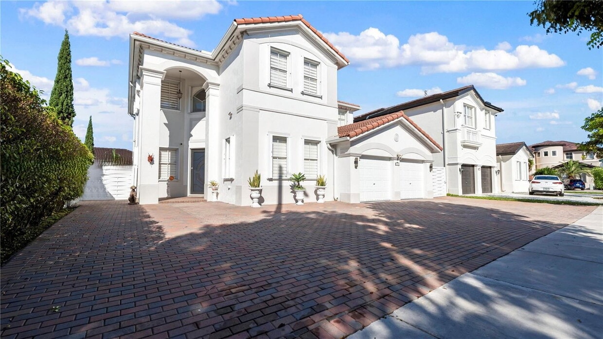 Photo - 17994 Northwest 87th Place, Hialeah, FL 33018 - 5 BR 4.5 BA single-family home