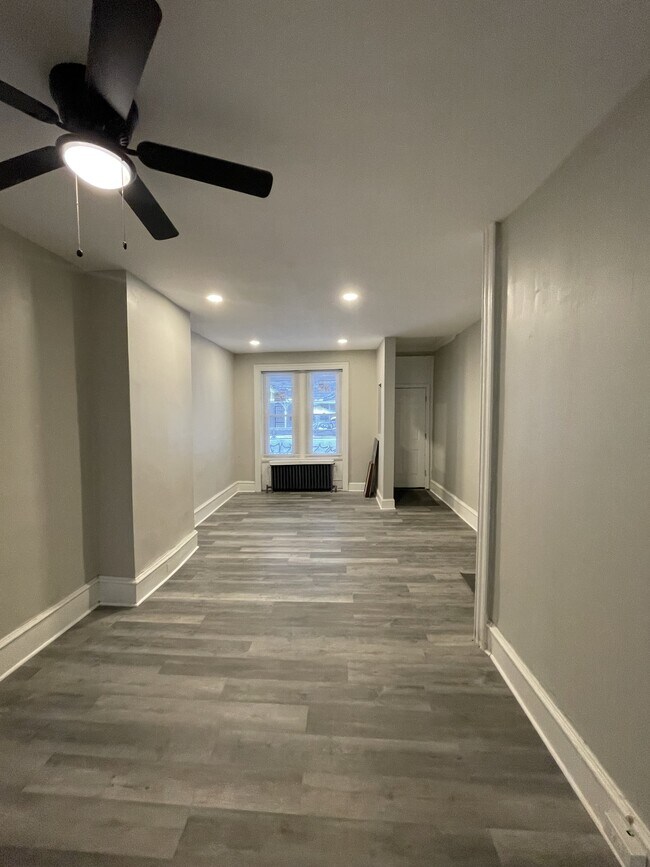 Foto del edificio - 3036 N Sydenham St